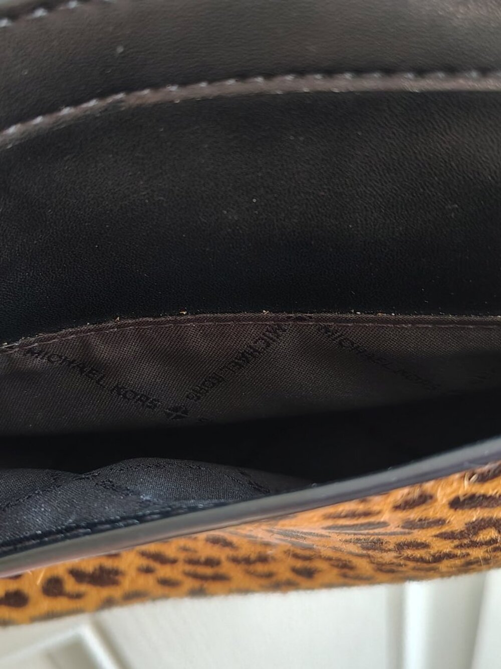 MICHAEL KORS FAUX LEOPARD FUR CROSSBODY With Gold Hardware - Picture 4 of 5